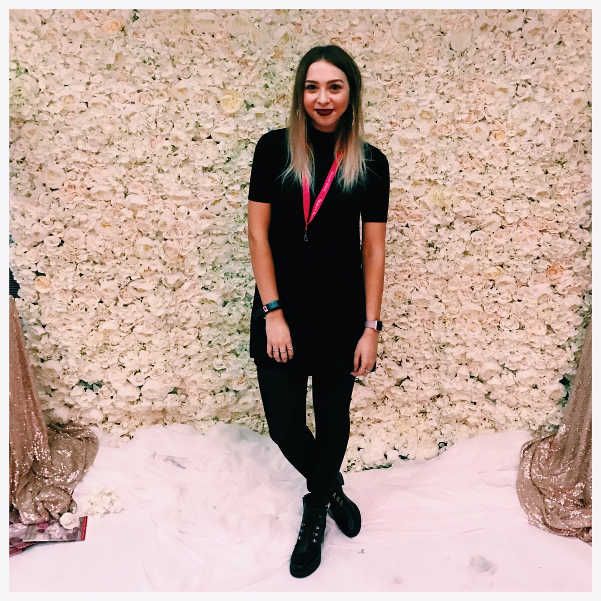 LouisaD__'s tweet photo. At the #goglamgala feeling like an ugly duckling 💁🏼 so many amazing bloggers around! #PanasonicStyle https://t.co/AQU04rKY2N