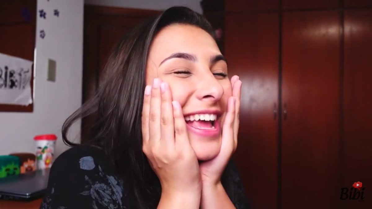 BibiTattoQueen's tweet photo. Eu vendo minhas amigas falarem com o Crush delas/ Eu vendo elas voltarem/ Eu falando com o Crush
@bibitatto https://t.co/XJ05ToBWGk