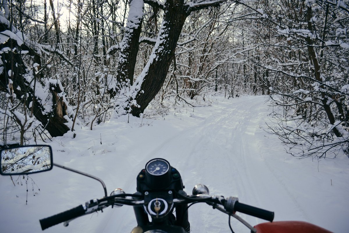 Do you enjoy riding in winter?  Here are some great tips to help you stay safe & warm. bit.ly/1bCmVDC #motorcyclesafety #Riders