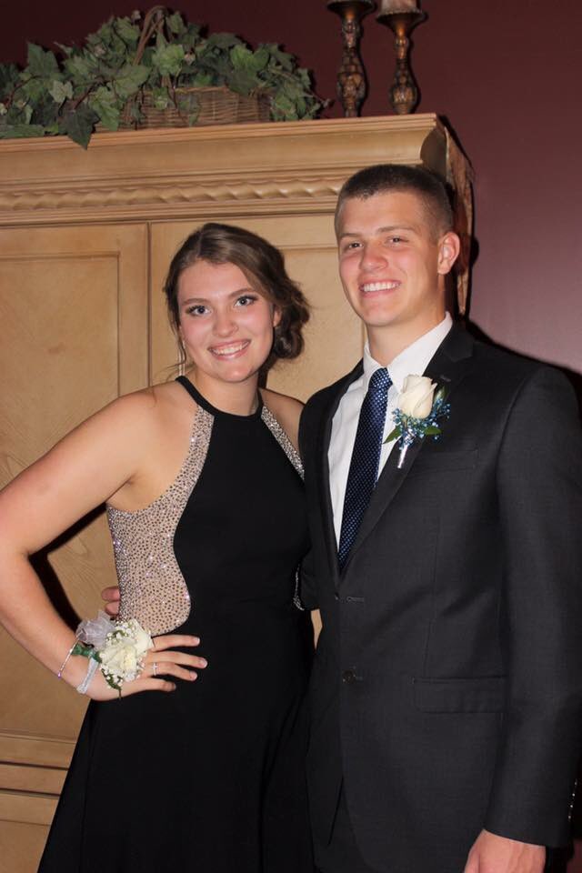 BriLackowski's tweet photo. Happy birthday @rkelly0!!! Hope its a good one. Love you lots❤ https://t.co/GTVTEoZVzB