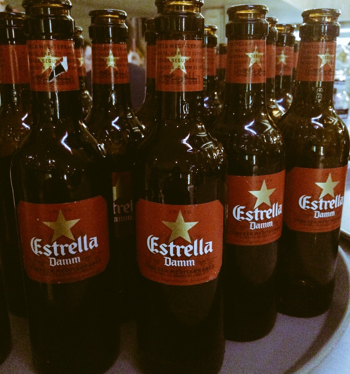 manairaaraujo's tweet photo. #atrapalobirratour @EstrellaDammEs #connectingbloggers 😉🍻 https://t.co/kSEKBc0PLw