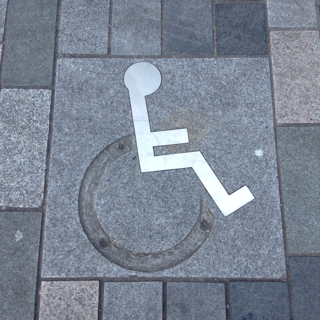 Simoncitizen's tweet photo. #NewRoad #Brighton #StateOfArtSignage needs reinstating as #designed and #PurposeMade @BrightonHoveCC https://t.co/SrAycYBTk8