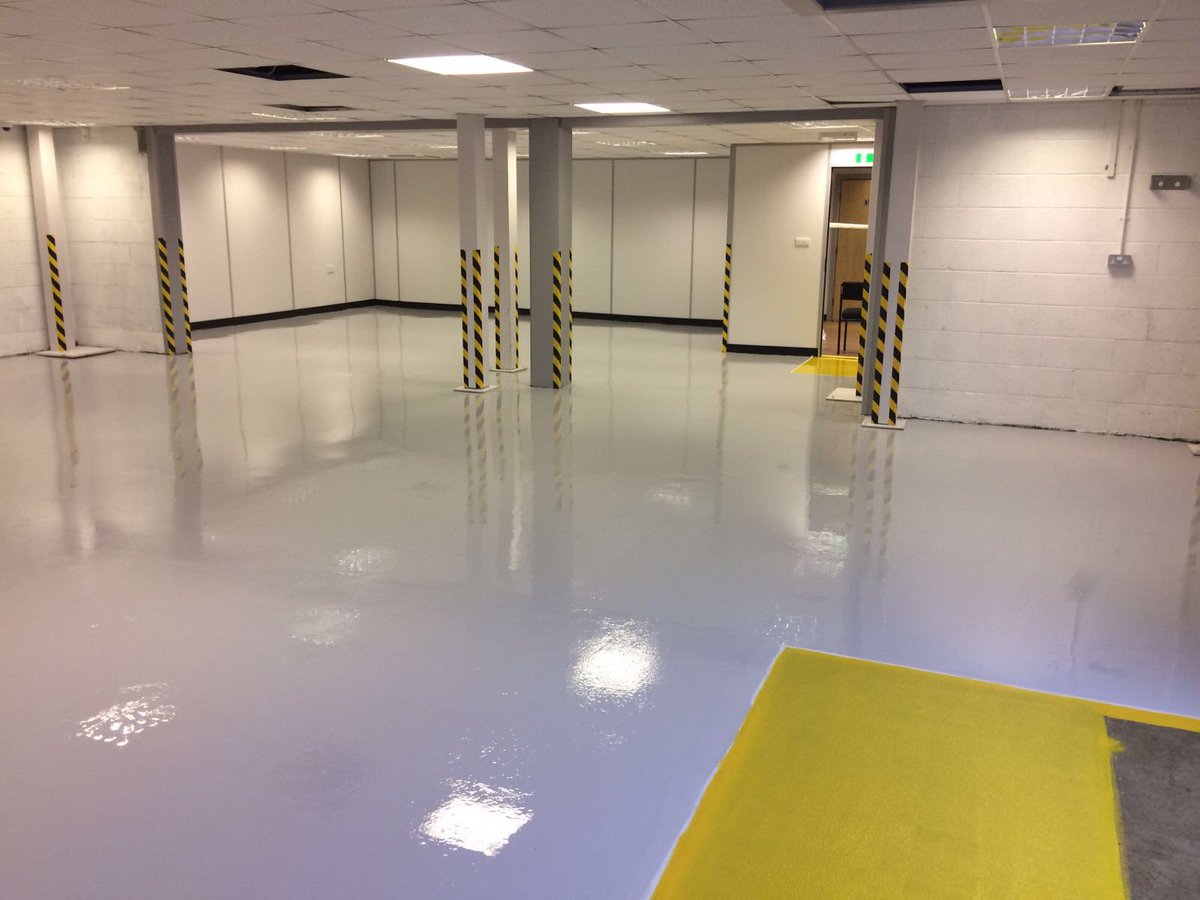 ConceptYorksLtd's tweet image. Nearly finished the resin paint on the warehouse floor for @Dynamic_Medical looking good, one final coat on the yellow walkways tomorrow
