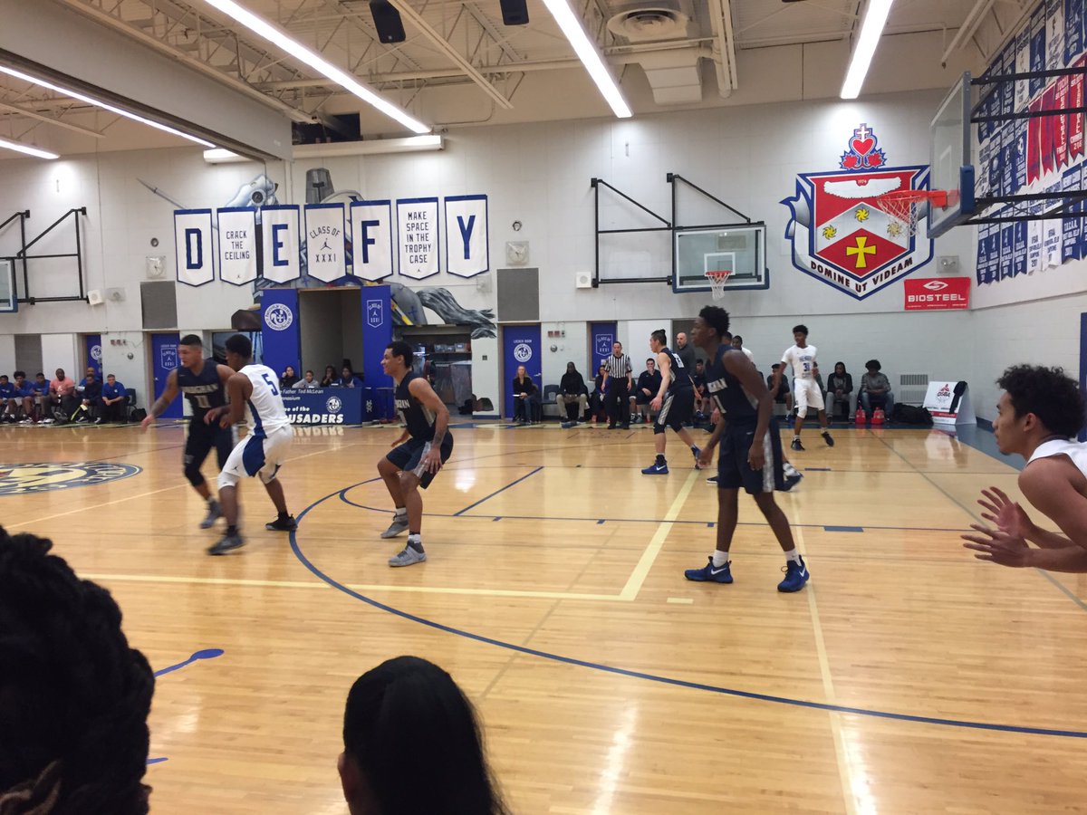 ballprk's tweet image. At @fatherhenrycarr watching magic happen