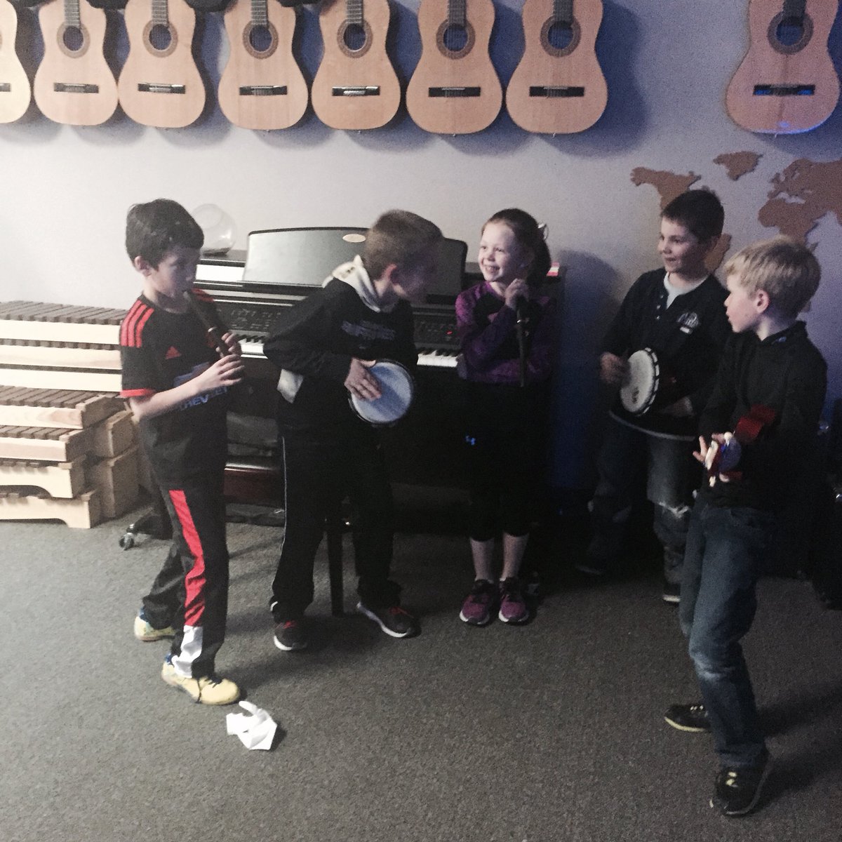 MrBranningmusic's tweet photo. Practicing very hard for the talent show! #makingaband #communication #HeritageExplorers https://t.co/ZakMzAzAOb