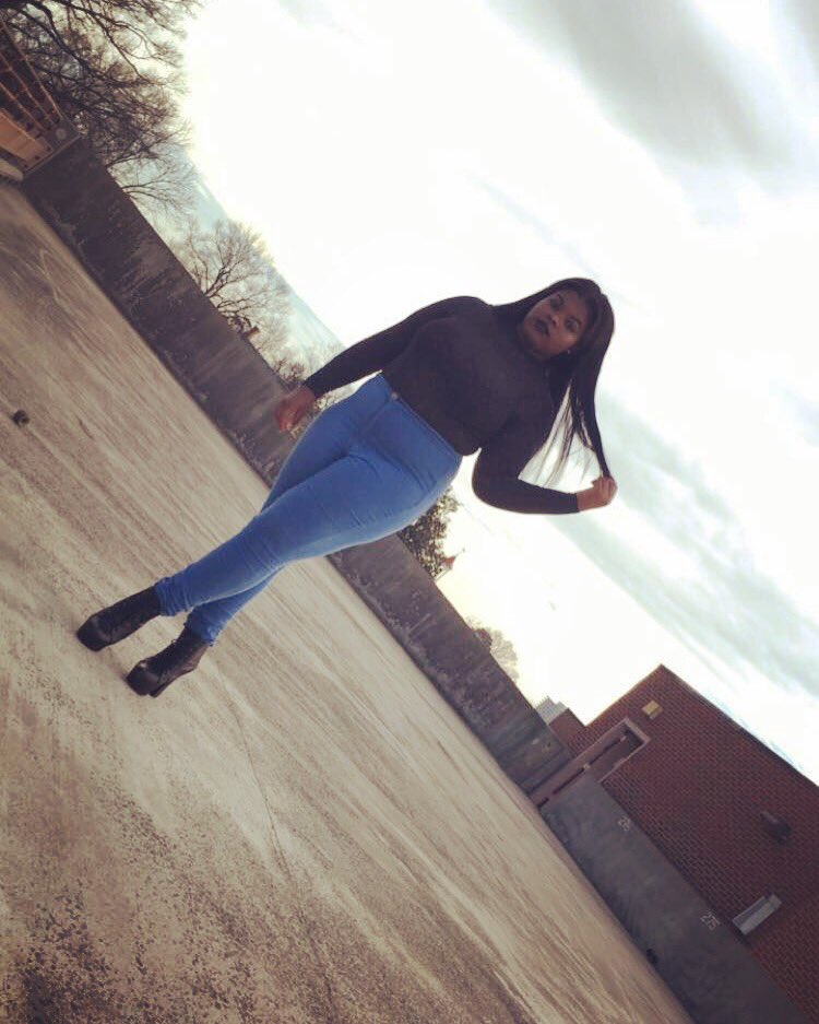 MissVenusINC's tweet photo. Got to be more careful sis π€#PrettyandPlus https://t.co/tXs9Coygt3