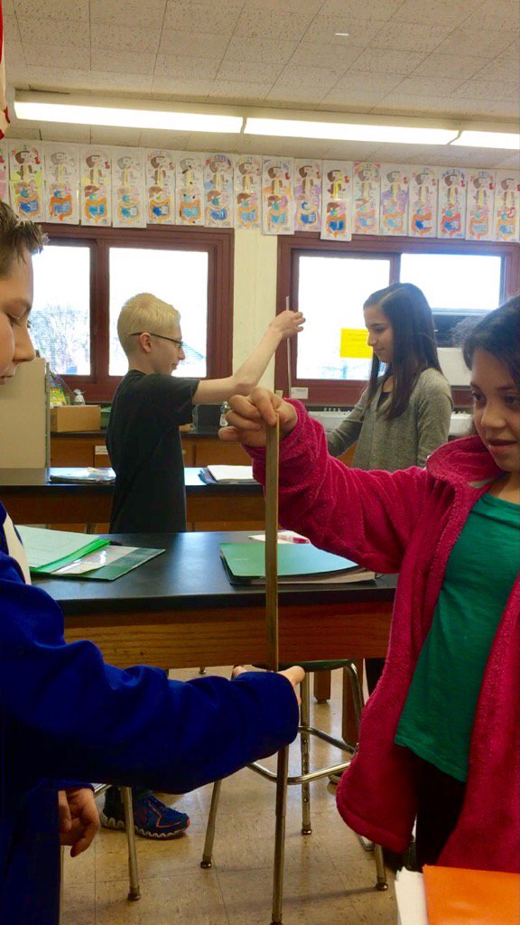 CicioneD's tweet photo. Measuring our Reaction Time in science class @SCSD_GMS #stimulusresponse #scienceisfun https://t.co/DgObf6ag2l