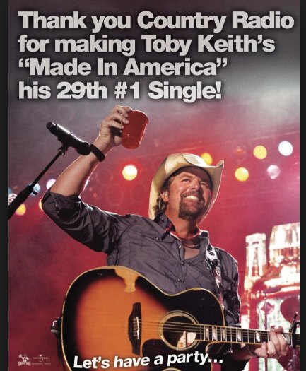 joyreaper's tweet photo. Toby Keith "Made In America" Me thinks me sees the guidance of an unseen hand! #LincolnMemorial #LiveFromThe2017Inauguration #Inauguration https://t.co/9HPfa1qA61