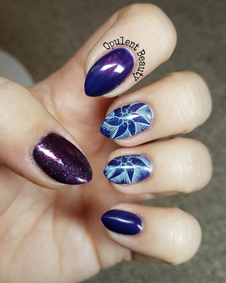 kat200390's tweet photo. @INKNAILSLONDON #blueblood #i79 & #chanters #i94 @YoursCosmetics #fallingfloral @CNDWorld #creativeplay #blankedout @lovelecente #garnet https://t.co/Y9xsPE4rrm