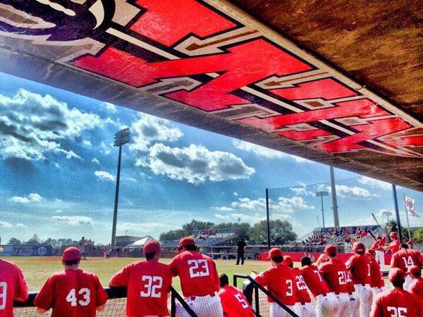jakehammond34's tweet photo. Extremely blessed and thankful to say that I have received my first baseball offer from Nicholls State University! #dirtyred ⚾️ https://t.co/wkhP7GWsza