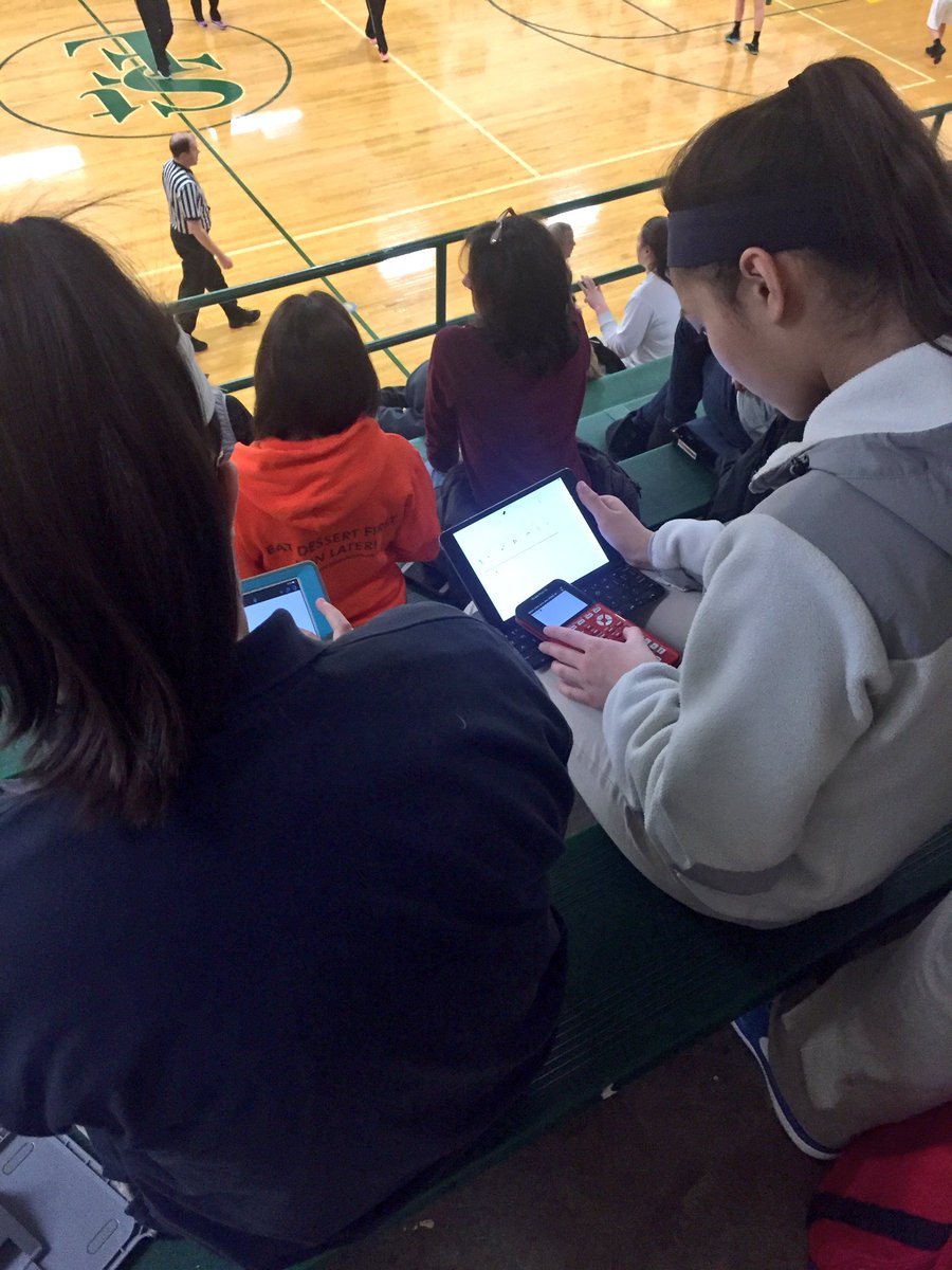 ViatorGBB's tweet photo. Our girls getting their work done before their game. #studentfirst #iPaduse #GoLions https://t.co/1OT6GElinQ