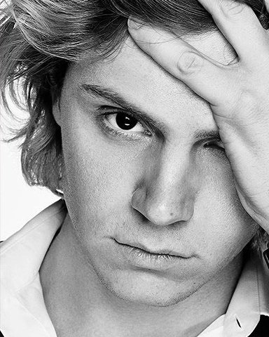 Happy Birthday, Evan Peters! ~~~ 