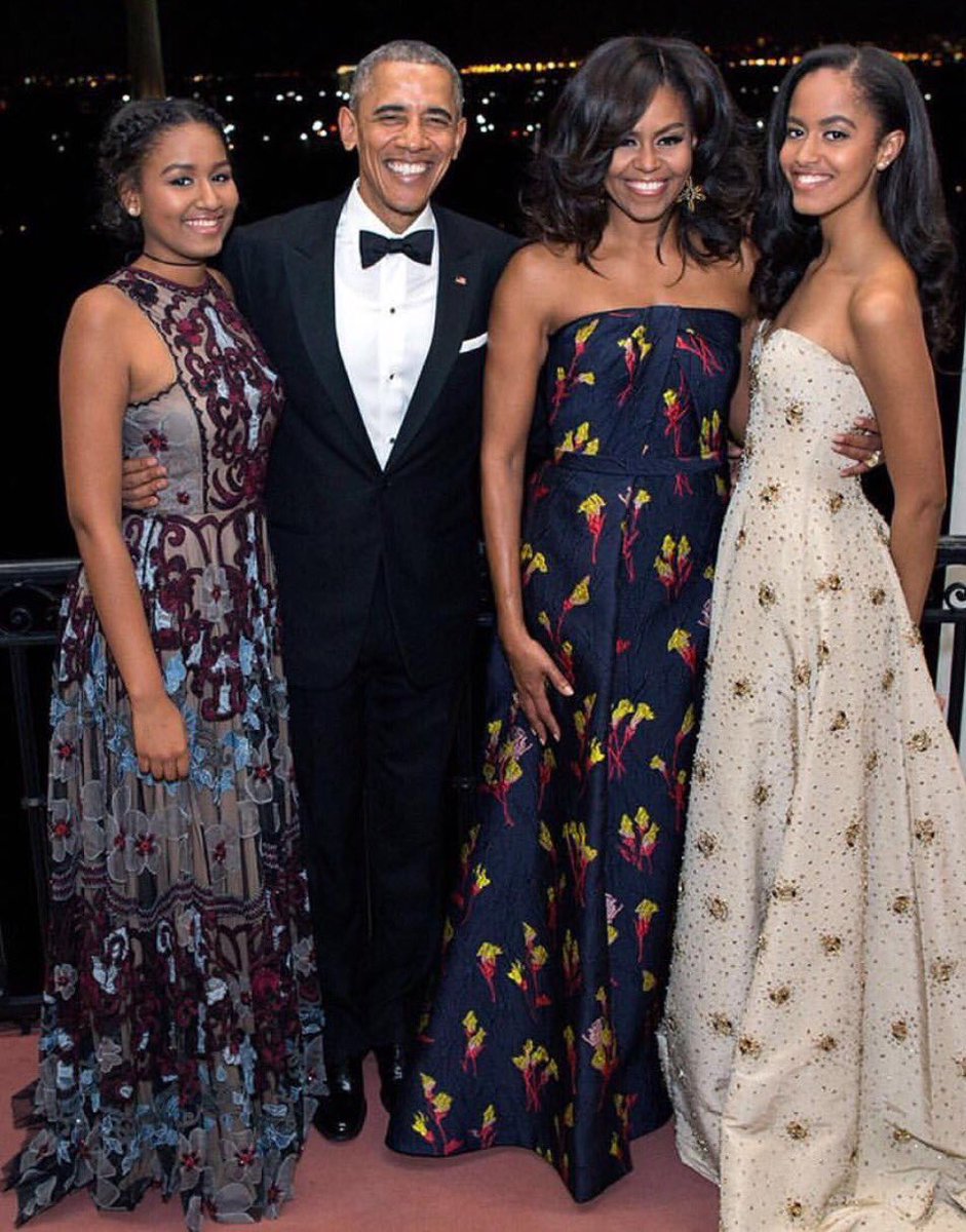 BlackGirlsWinni's tweet photo. What a team 😔❤️ https://t.co/mcAyl28Y9q