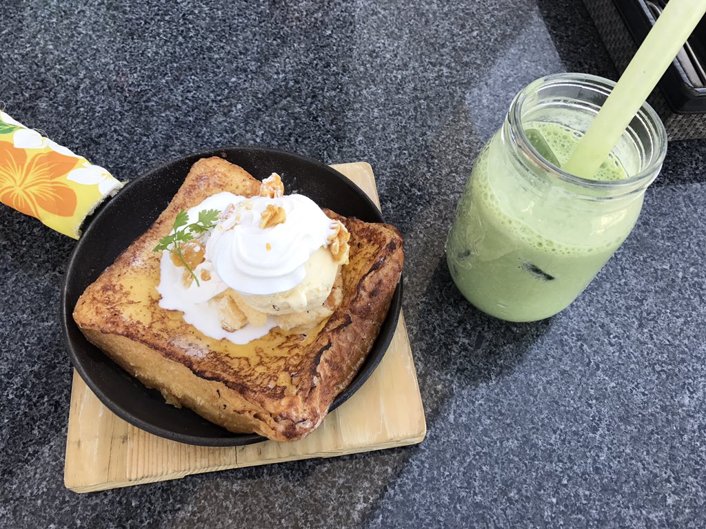 Fashion Animal Monster Tatsuya 湊町リバーカフェ 堀江 ミナミ おやつの時間 フレンチトースト テラス席は寒い ほうれん草とバナナのスムージー 難波 カフェ リバーカフェ