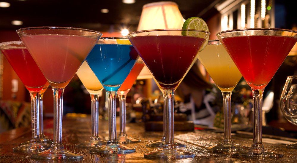 Jinjalicious's tweet photo. The weekend is near, Happy Hour at Jinja in Albuquerque will get you through, we swear! #weloveourlocals #tikirules #wineisfine https://t.co/hYuSEyokQW
