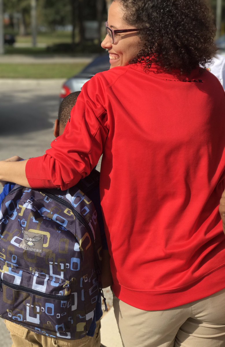 CYOCatalina's tweet photo. Always ready to hang with our scholars after school and to #makebetterhappen 🙌🏼🙌🏼 @CityYearOrlando @CityYear https://t.co/OqOSj4uUZb