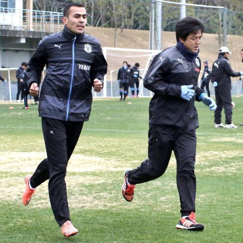 Nycの大注目選手はフォジル ムサエフ サックスブルーの血