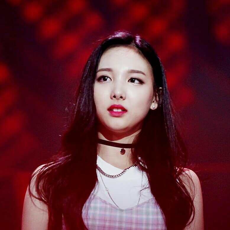 nayeon (@lmnayeons) / Posts / X
