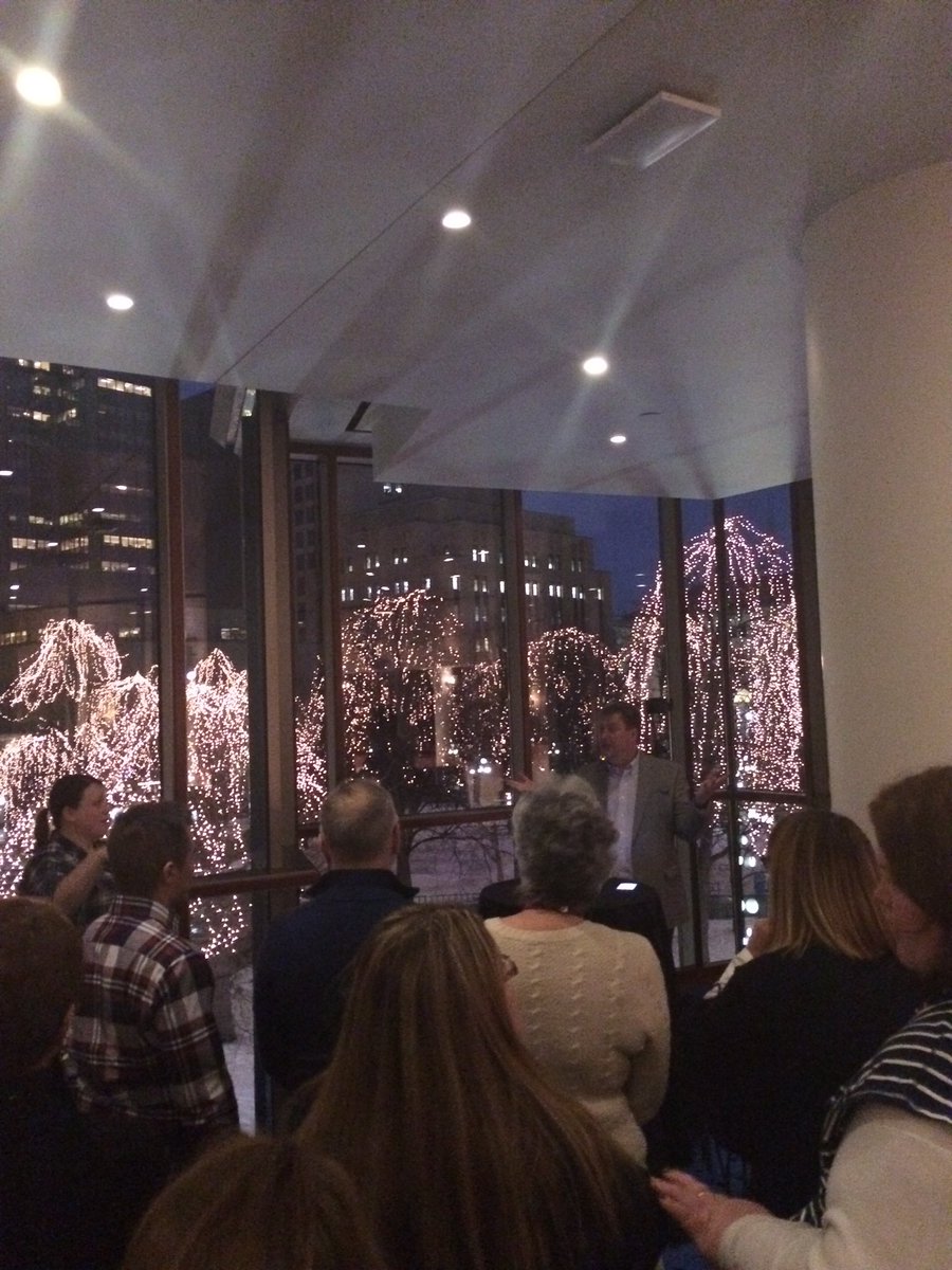 kristinagmac's tweet image. Proud to work for an organization that is not afraid to stand for love &amp;amp; equality ❤️ #ghostlightproject #BeALight #allarewelcome @theordway