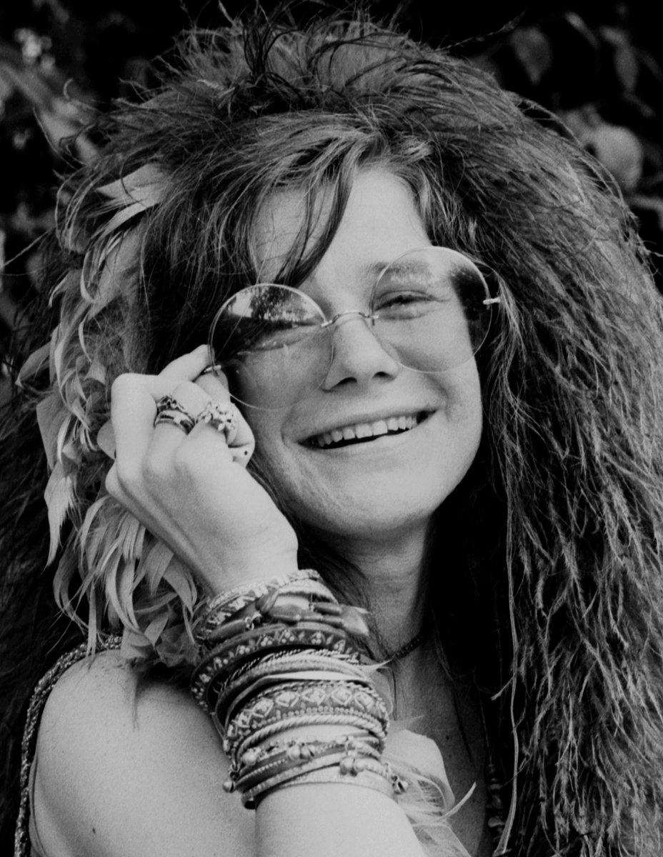 Boomermania1's tweet photo. HAPPY BIRTHDAY JANIS! https://t.co/fBTzH2qgvq