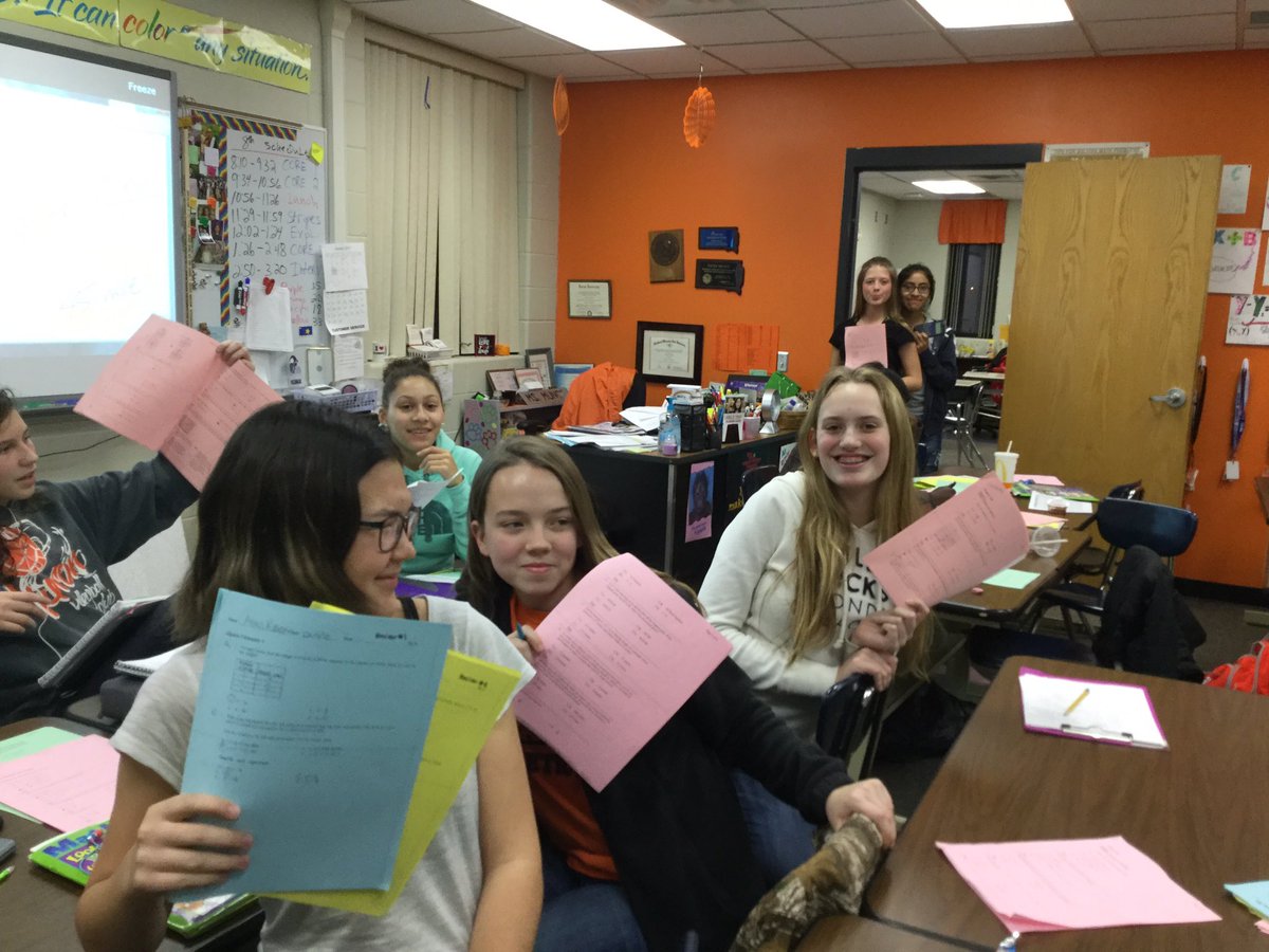 vanyamunce's tweet photo. ALGEBRA REVIEW FUN!
#hmstigers. #hmssiop #mathrocks
#hurontigers https://t.co/klHtZSOhM8