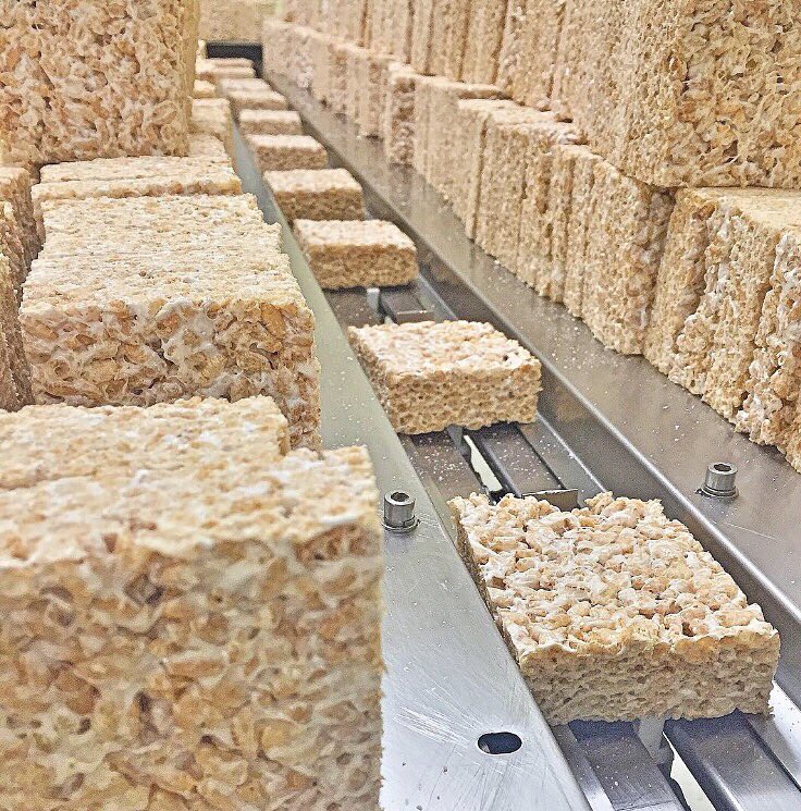 SWEETandSARA's tweet image. Always a good choice. These rice crispies are perfection. #bombdiggity #veganmarshmallows