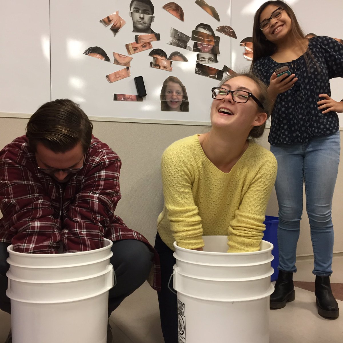kellamscience's tweet photo. Students experience challenges faced by enzymes - inhibitors, denaturation, cold temperature... #Toothpickase https://t.co/XcRCzyySAS