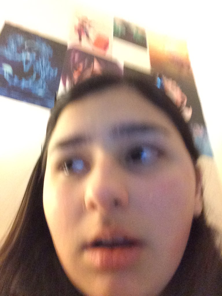 juminhann's tweet photo. When @HeyViolet tickets are already sold out for your area. If I don't get these tickets I'm gonna show up and watch through the window. https://t.co/ZvgiSUtJpE