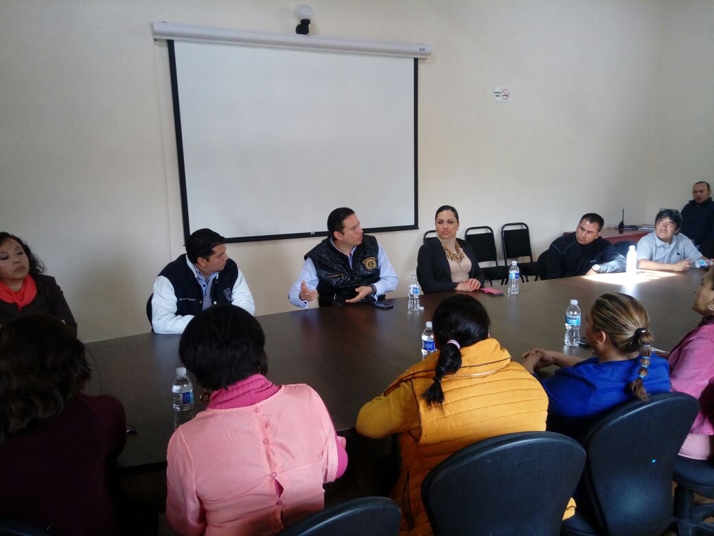 Jbernaldezg's tweet photo. Nuestros Maestros del @CUTenancingo comprometidos con la formación humanista de profesionistas de calidad. https://t.co/WmTeod76OQ