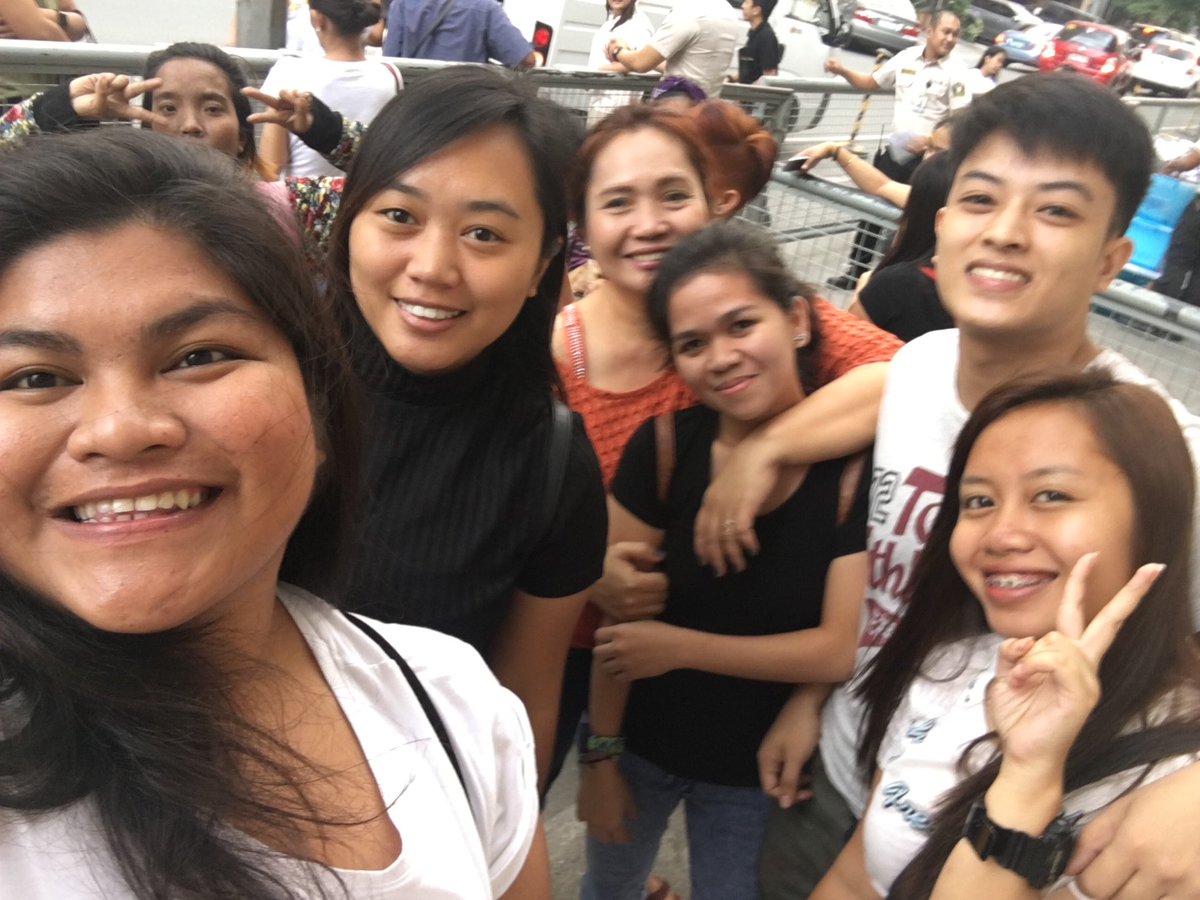 meduhng's tweet image. Yesterday 😂👌 #teamgoodwill 💕