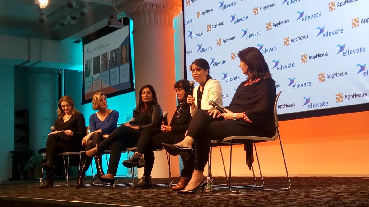 FlyTechnista's tweet photo. #FlyGems from @SallieKrawcheck @deepapuru @twinmiki @nakisnakis @LauraLoo23, share how they will #OwnIt in 2017! #Entreprenuership #finance https://t.co/X7ySTfiVmv