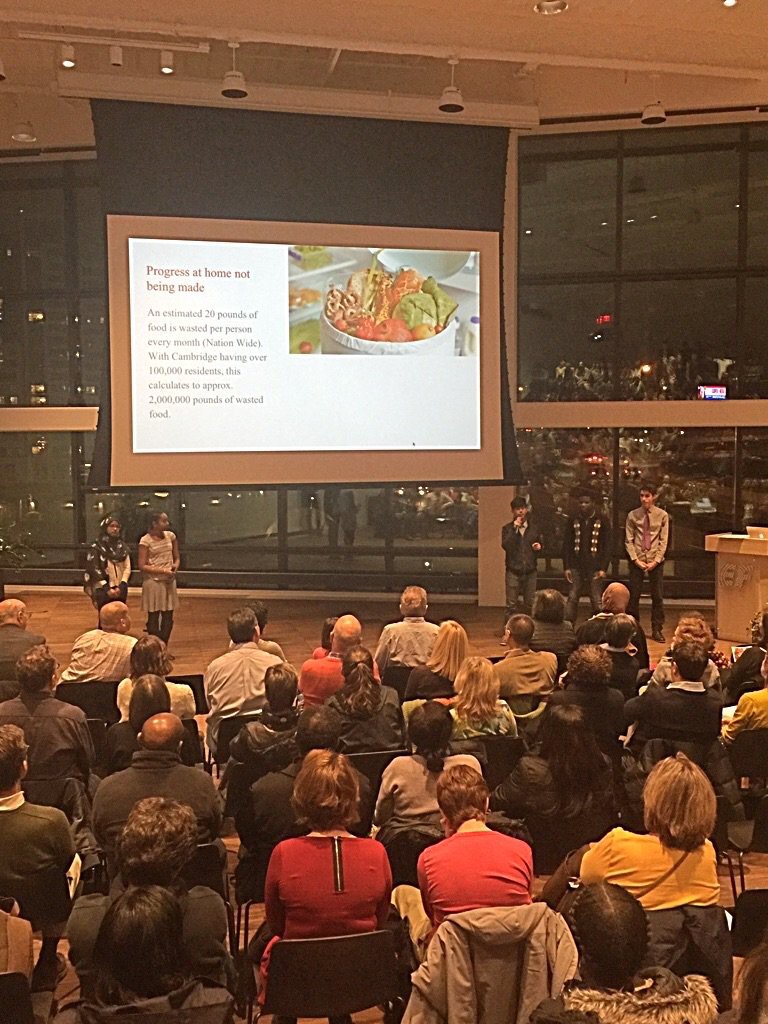 AllyJAllen's tweet photo. Team #14Flavorz solves the problem of #foodwaste by educating #CambMA residents on expiration dates #EF #Glocal https://t.co/p8kKq7c6PK