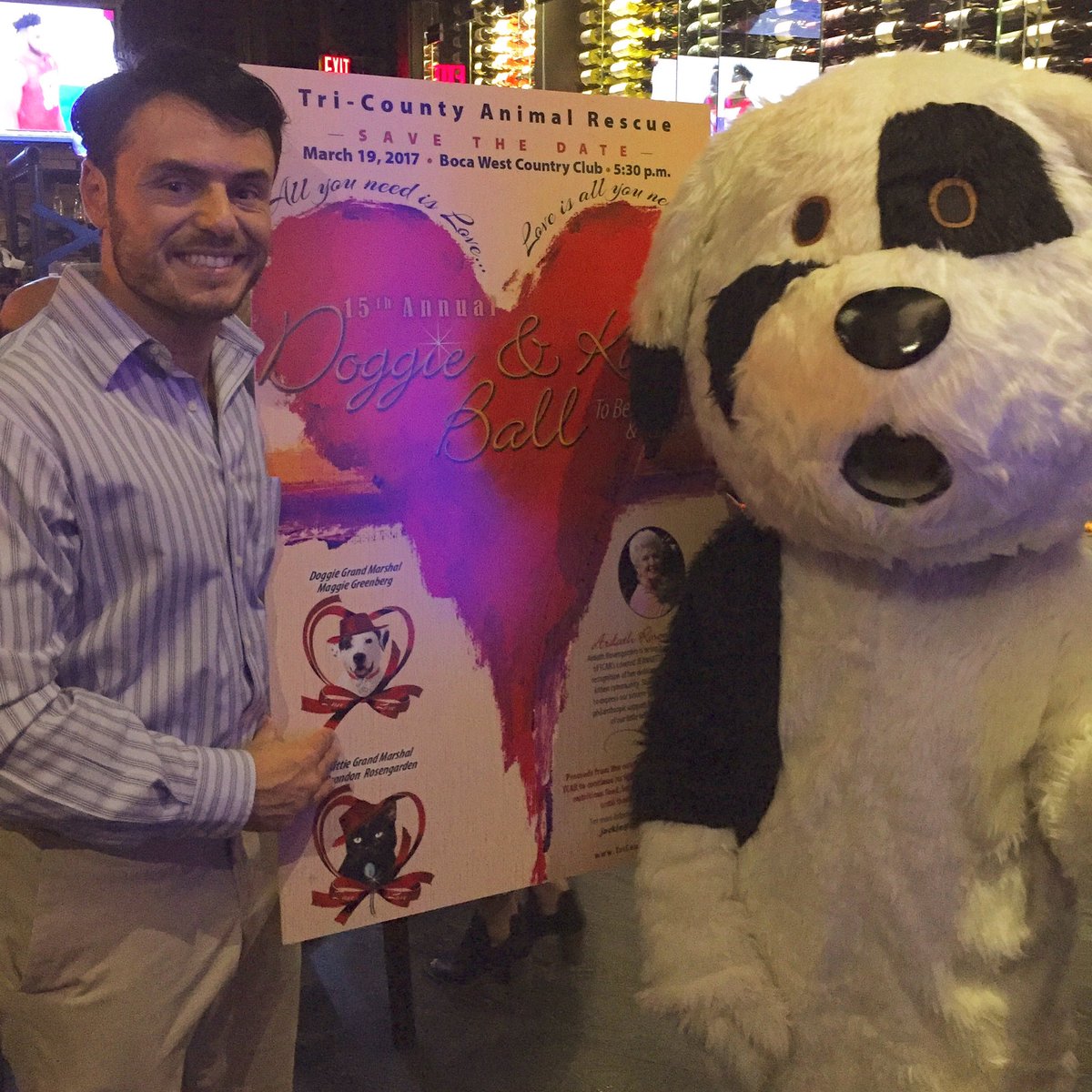 theclintwarren's tweet photo. Tonight the @ICECBOCA invited my animal rescue @TriCountyAR out to a fundraiser at @pinongrill @pinongrill just for us! #pinongrill #iceboca https://t.co/CSmP1O7zZD