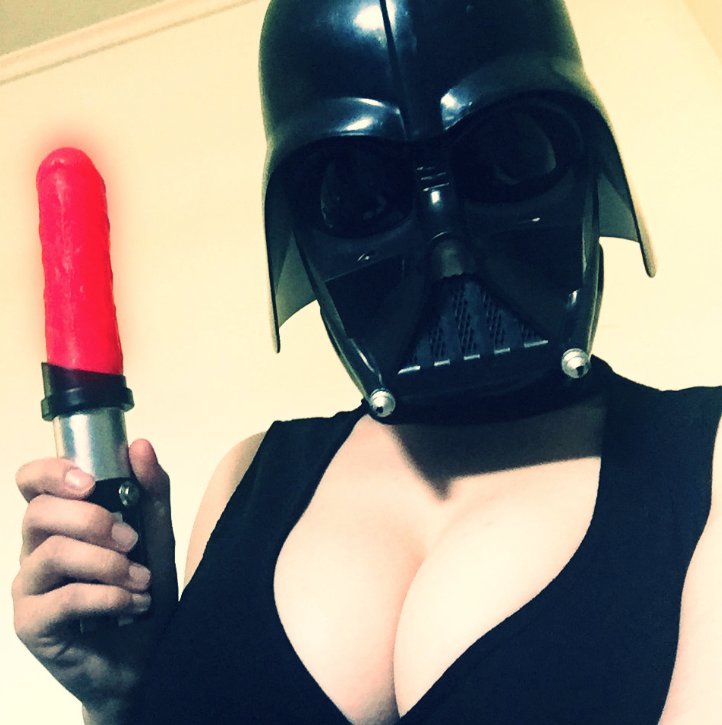 TW Pornstars - Grace. Twitter. Getting into the #starwars spirit for this  dildo review. 5:57 AM - 20 Jan 2017