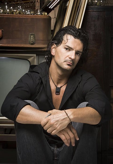 Happy Birthday Ricardo Arjona 