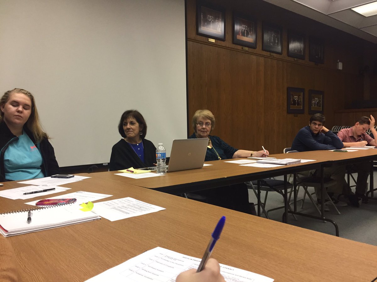 StACofCalvert's tweet image. Thank you to Ms. Flanagan for meeting with us to discuss the ELA department! Lots of new members joined us tonight!