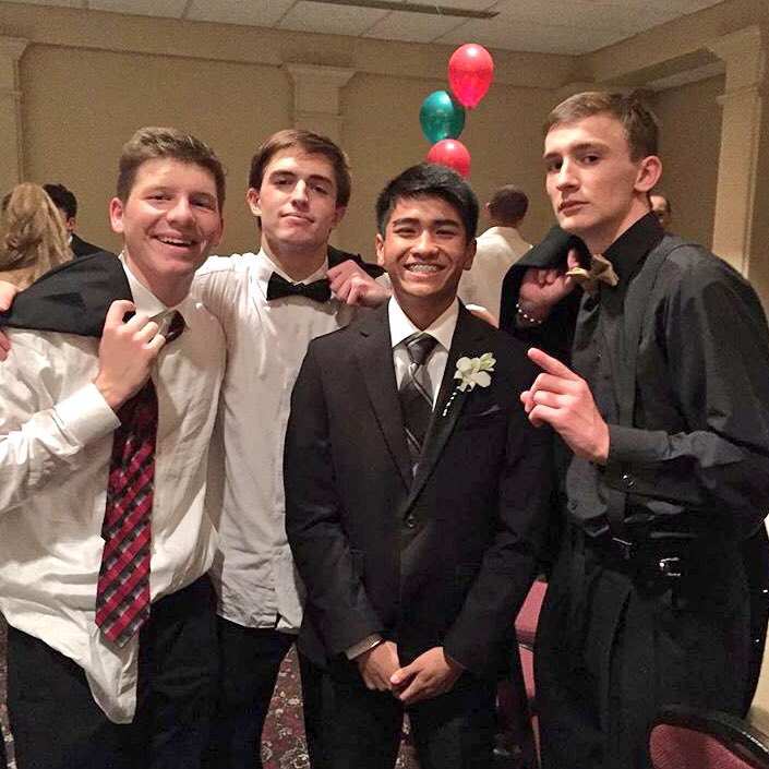 jarq_5's tweet photo. Happy bday crumb ❤️ #99 #lockedyoudowninprac #clamps #iso #splitdodge #dosdosthedickhead @tanner_paj25 https://t.co/tScVCBDN44