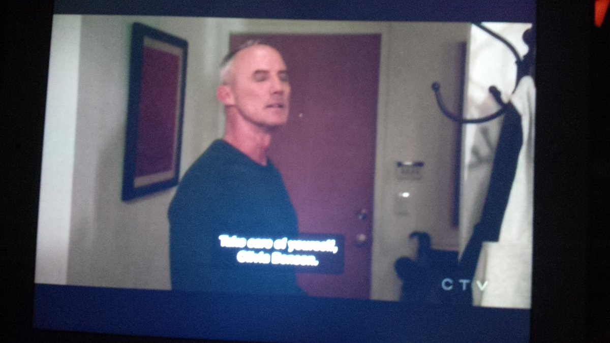 new2svu2017's tweet photo. FINALLY caught up on #chasingtheo 1) did y'all have to make @BobbyBurke SO handsome! 2) #tucksoon #tuckson #tuckgone https://t.co/WP4dvdhMP4