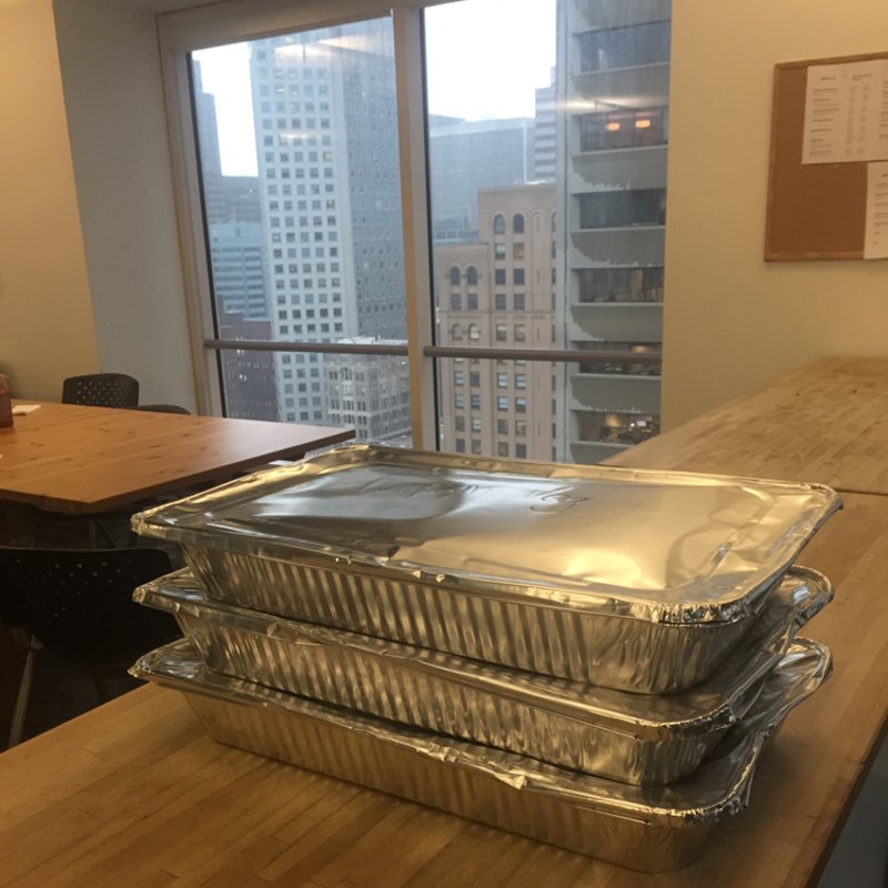replateyourmeal's tweet photo. Rain or shine @Twitch @NerdWallet @circleci @databricks @Opendoor @Vungle @Lever and our heroes are #replating hot food for our community. https://t.co/8p2r37hiKY