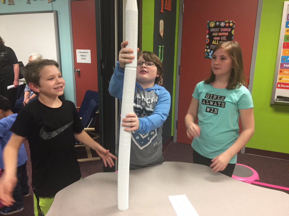 Cup Creations in the <a href="/WalnutCreekAISD/">Walnut Creek Elem</a> Makerspace!!! #wcefamilynight17 #wcefamilynight17 #makered <a href="/Makerspaces_com/">Makerspaces.com</a> <a href="/LibbyMeeker/">Libby Meeker</a> <a href="/ESCRegion11/">ESC Region 11</a>