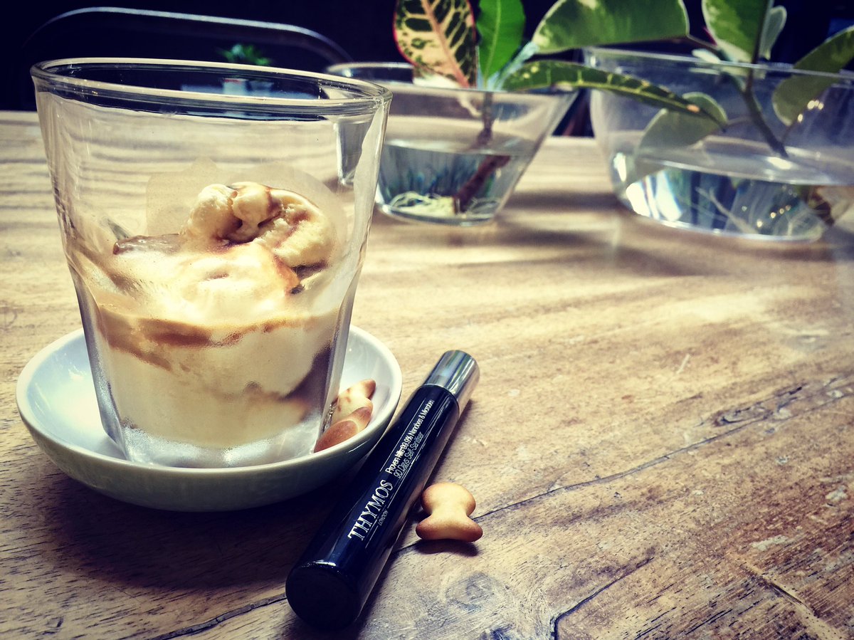 THYMOSGLOBAL's tweet image. May the "shield" be with you. 

#365days #protection #oneapplication #thymos #cafe #expresso #disinfectant #shield