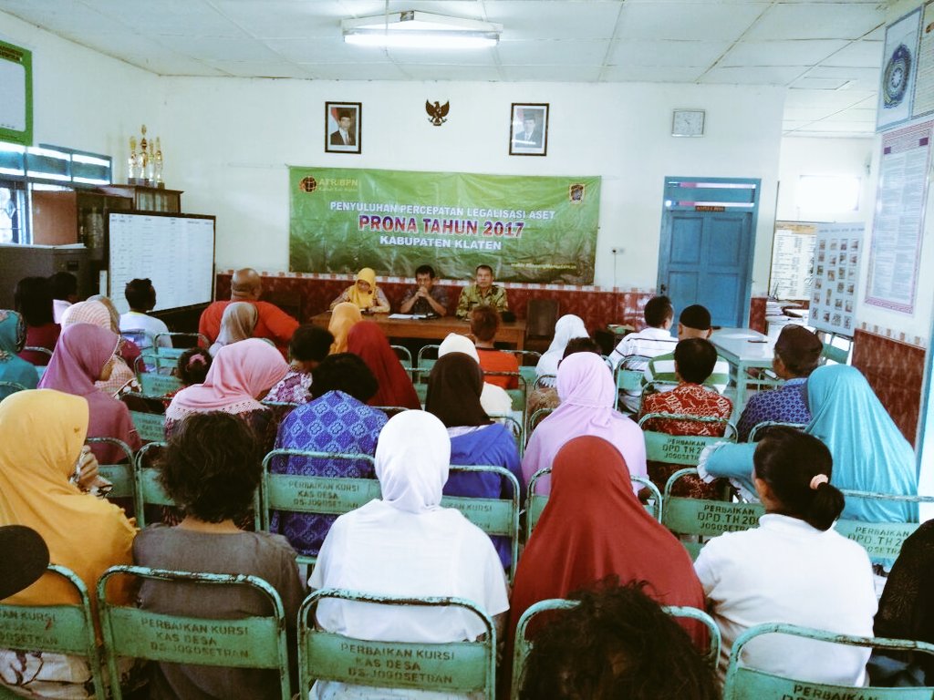 atr_bpnklaten's tweet photo. Percepatan Legalisasi Aset #Klaten @humaskabklaten Serentak Penyuluhan #Prona2017 @atr_bpn Ds Jogosetran&Jimbung @JatengTwit @atr_bpnjateng https://t.co/vByjZtzuR5