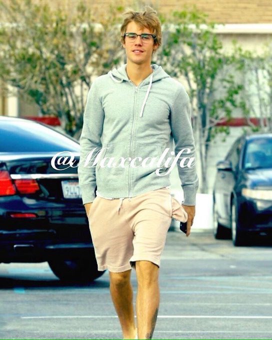CaaaSant tweet picture