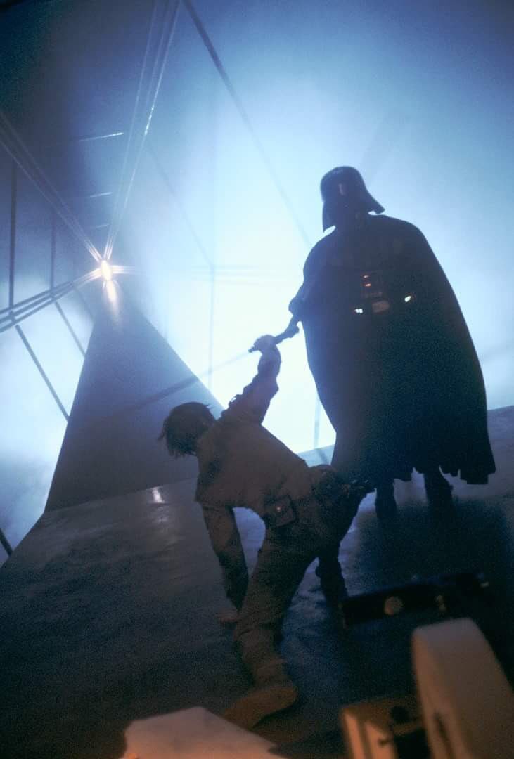 MarkHamillMedia's tweet photo. Behind the scenes of Empire Strikes Back! https://t.co/BGQQDBlUXB