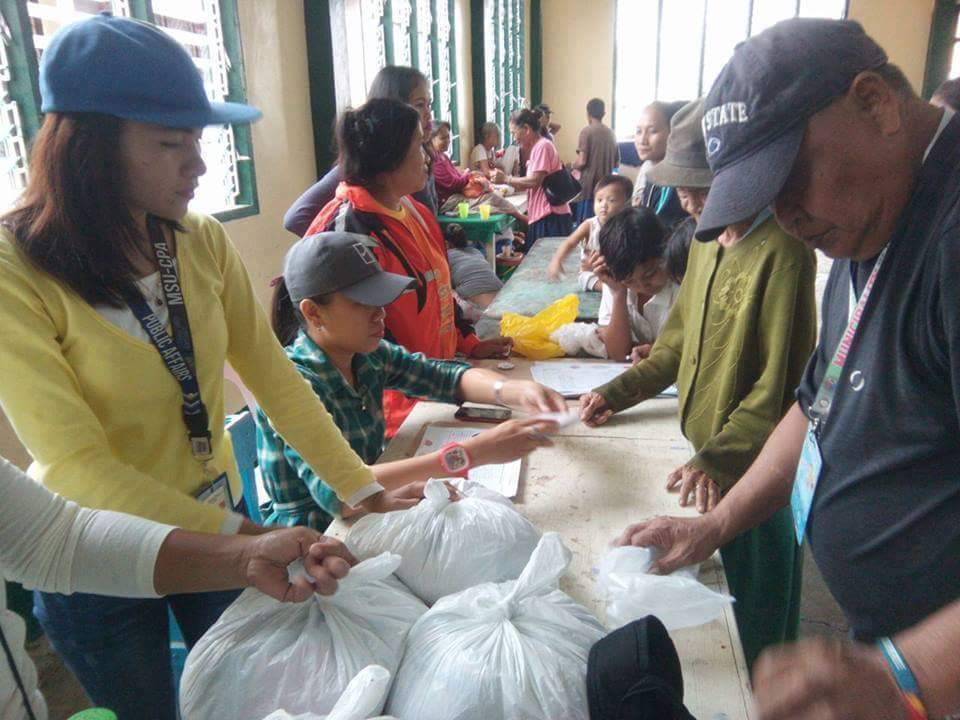 PaytPilipinas's tweet photo. Ito na po ang DSWD Caraga in action.
On-going relief operations in the municipalities of Loreto and La Paz, Agusan del Sur. https://t.co/Qr9JkdqK7m
