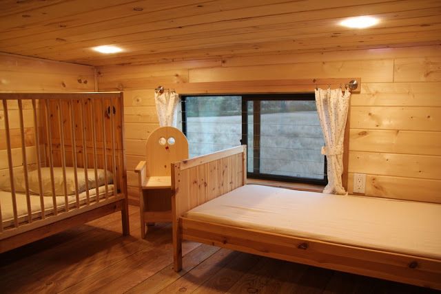 realtinyhouse's tweet image. 450 Sq Ft Tiny Home built by Westcoast Outbuildings in Canada