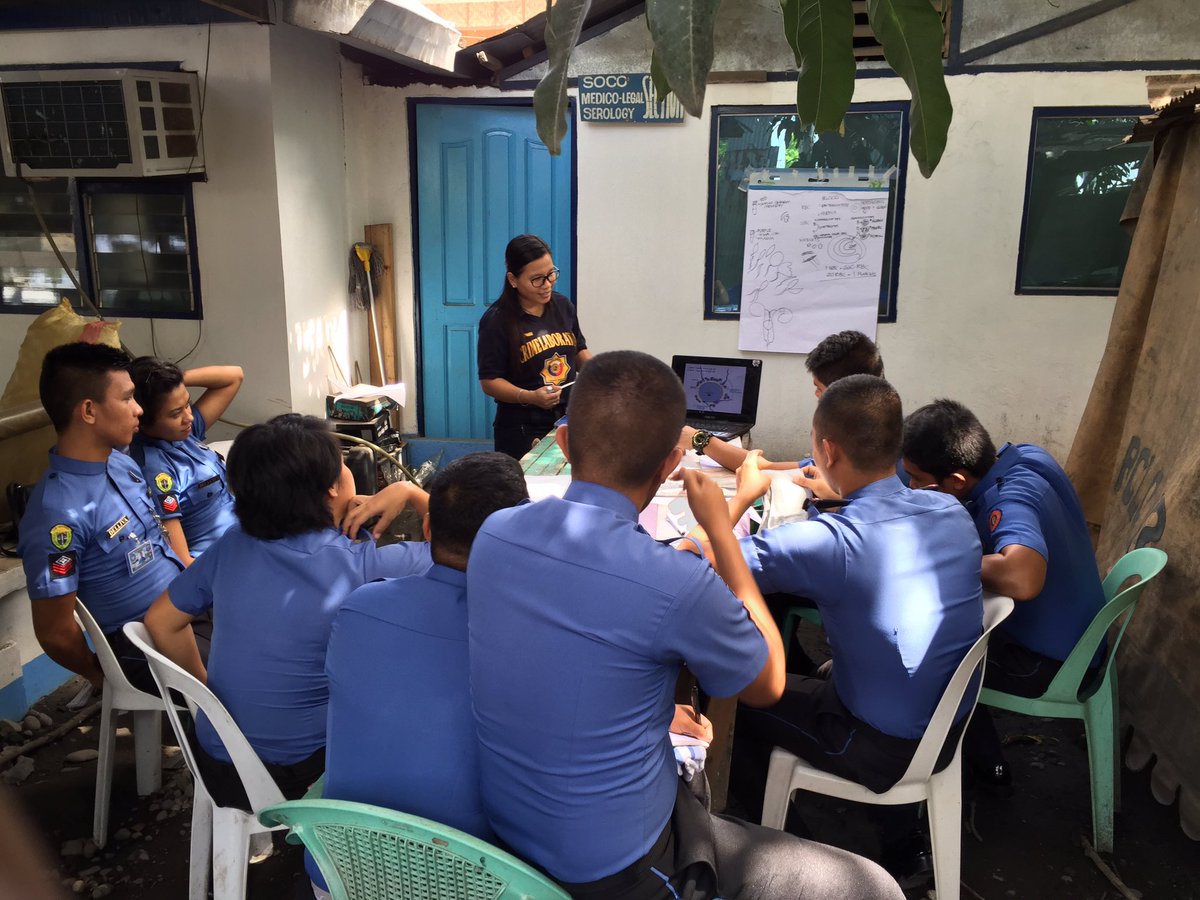 pnp_rclo12's tweet photo. Now-Educationl Awreness on Serology &amp; DNA rnderd to RMMC-Gensan Crim. Interns Btch 3 by PO3 Jowie Marie Pundogar 1.20.2017 @CrimeLaboratory https://t.co/o658yiFm6V
