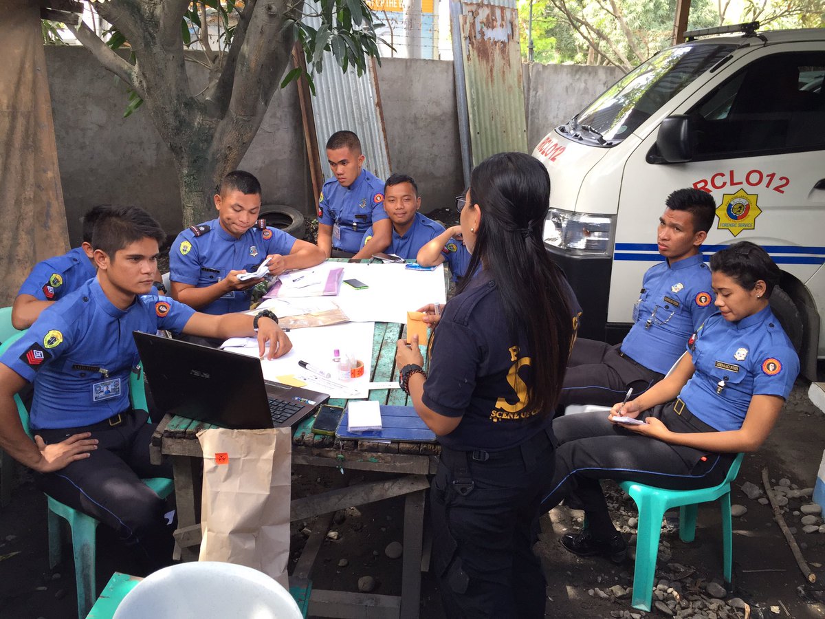 pnp_rclo12's tweet photo. Now-Educationl Awreness on Serology &amp; DNA rnderd to RMMC-Gensan Crim. Interns Btch 3 by PO3 Jowie Marie Pundogar 1.20.2017 @CrimeLaboratory https://t.co/o658yiFm6V