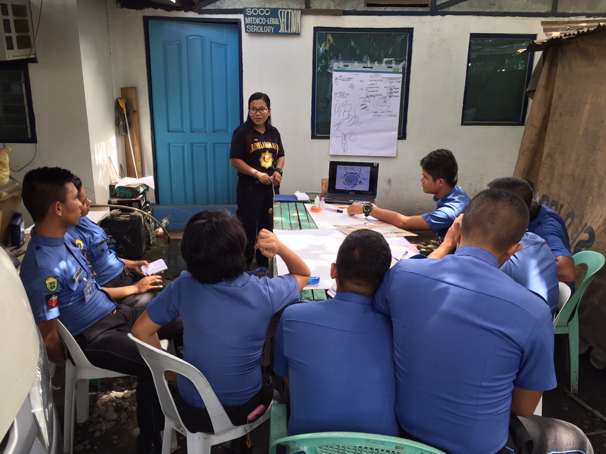 pnp_rclo12's tweet photo. Now-Educationl Awreness on Serology &amp; DNA rnderd to RMMC-Gensan Crim. Interns Btch 3 by PO3 Jowie Marie Pundogar 1.20.2017 @CrimeLaboratory https://t.co/o658yiFm6V