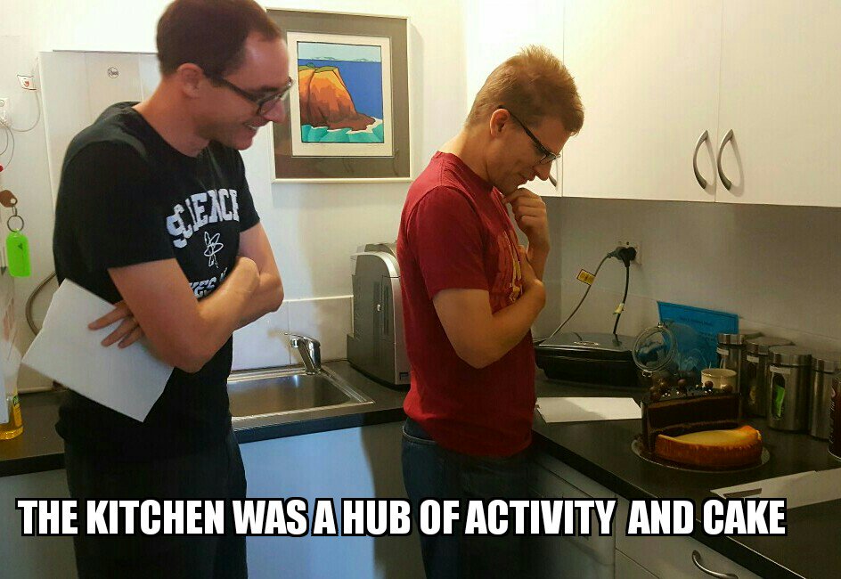 GordonInPerth's tweet photo. #CakeParade https://t.co/Kbwyt8mmSK